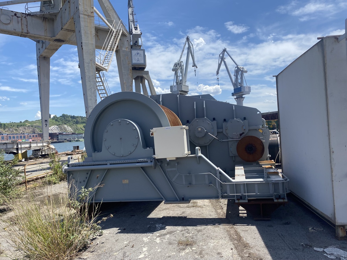 3349-intermediate-and-draghead-winches_7