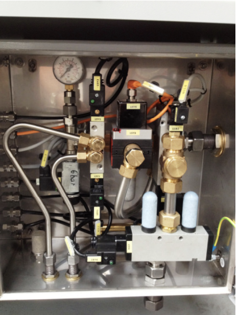 3361-brohl-250kn-electric-mooring-winches_5