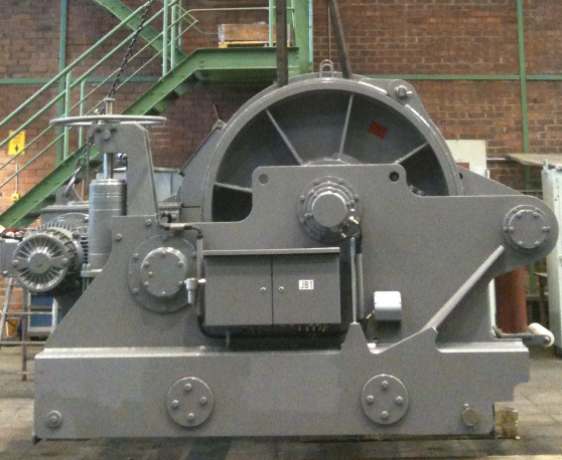 3361-brohl-250kn-electric-mooring-winches_1