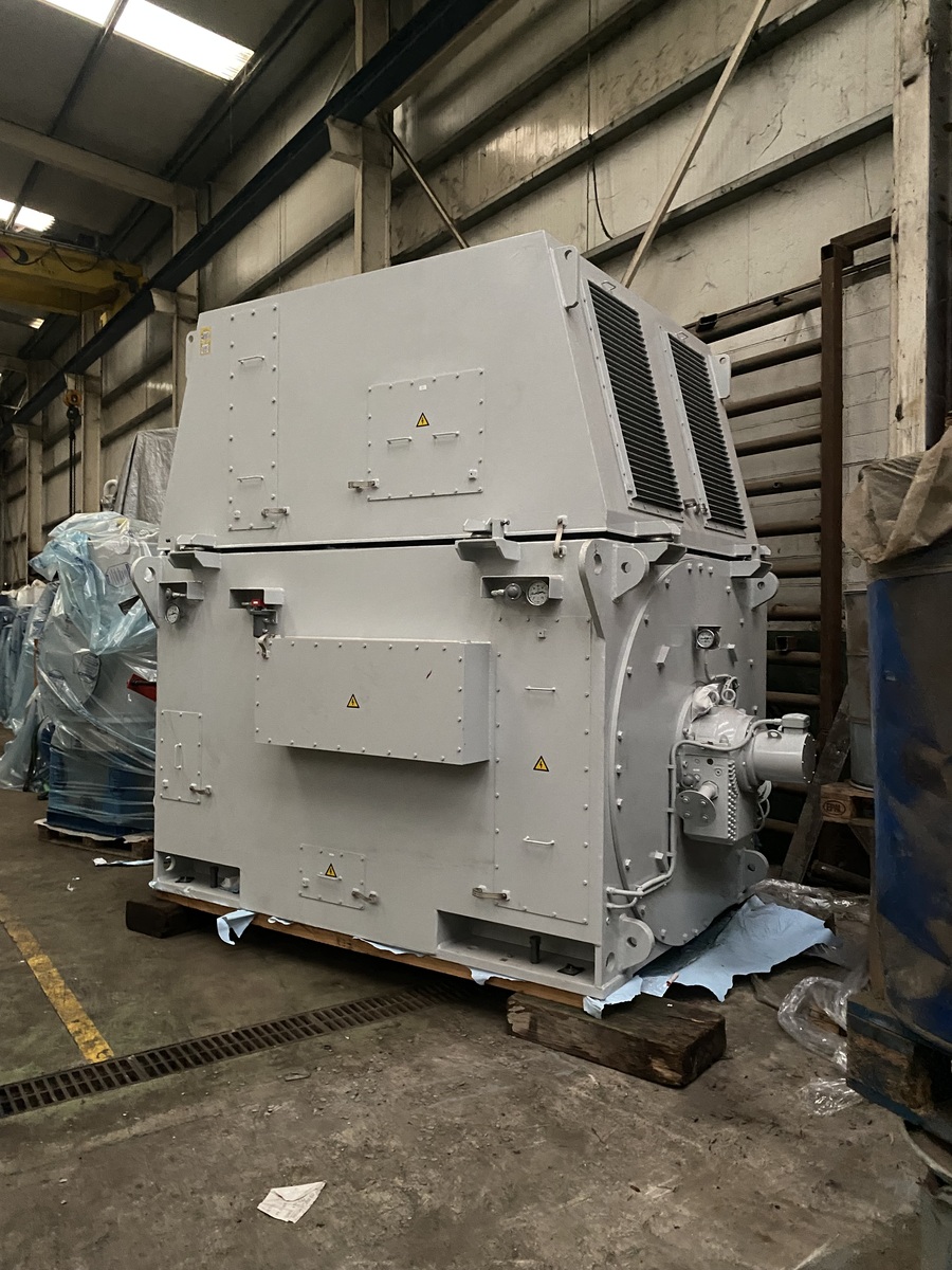 3370-indar-ingeteams-marine-generators_1