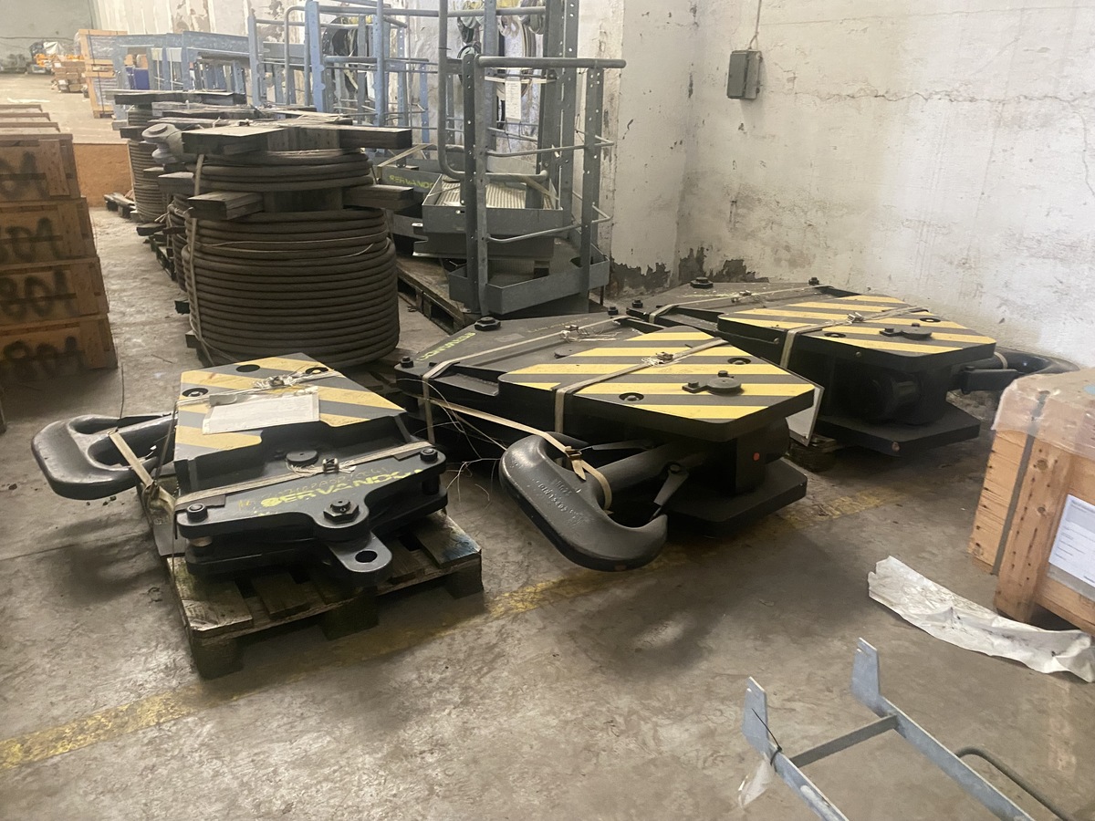 3389-liebherr-cbw-60-pedestal-crane_7