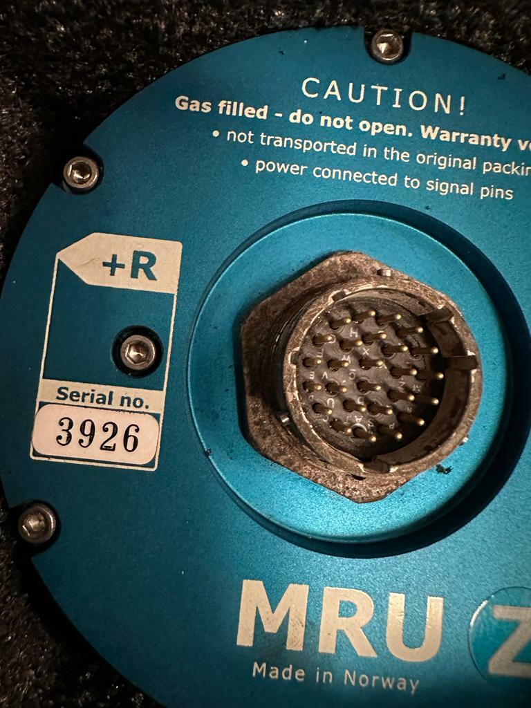 3463-kongsberg-mru-z-motion-reference-unit_3