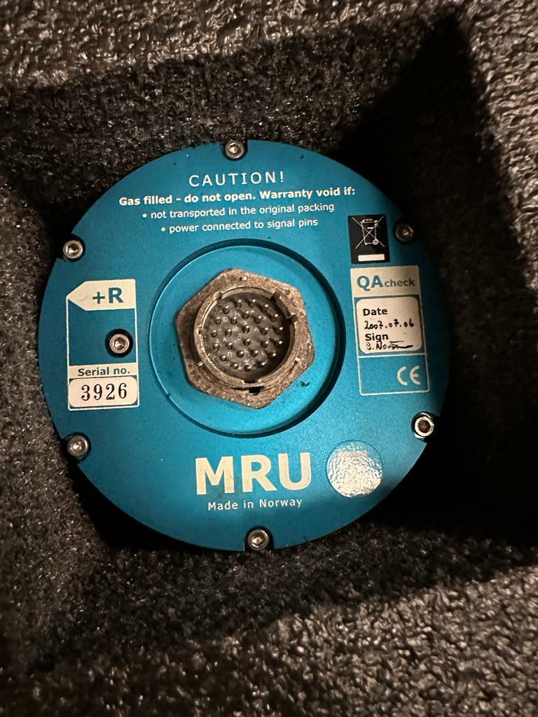 3463-kongsberg-mru-z-motion-reference-unit_2