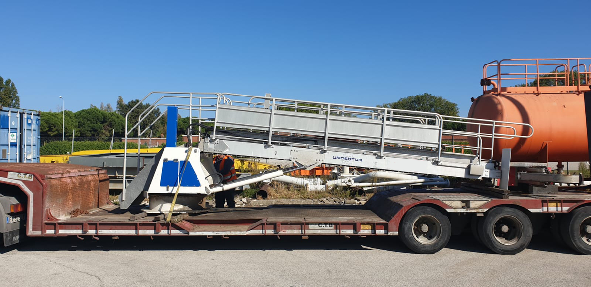 3518-12m-gangway-system_3