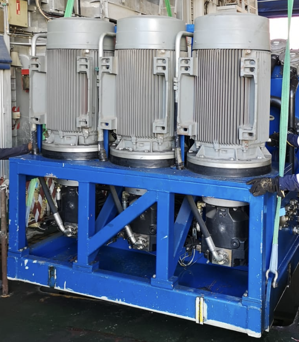 3552-12t-rov-deployment-systems_3