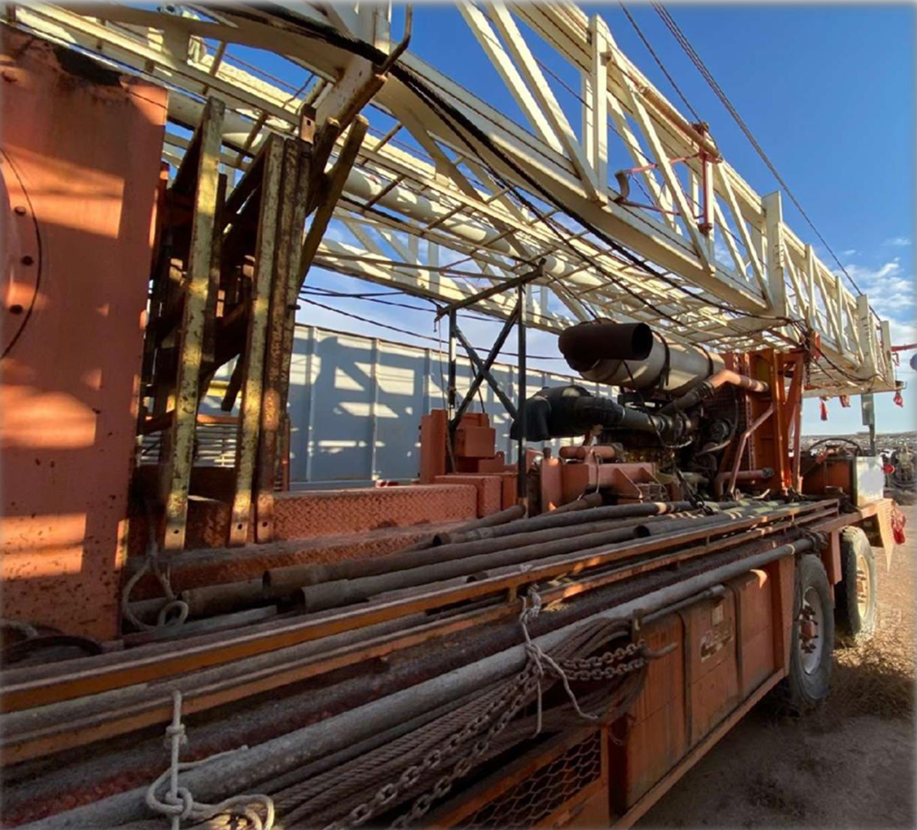 3705-550-hp-taylor-workover-rig_2
