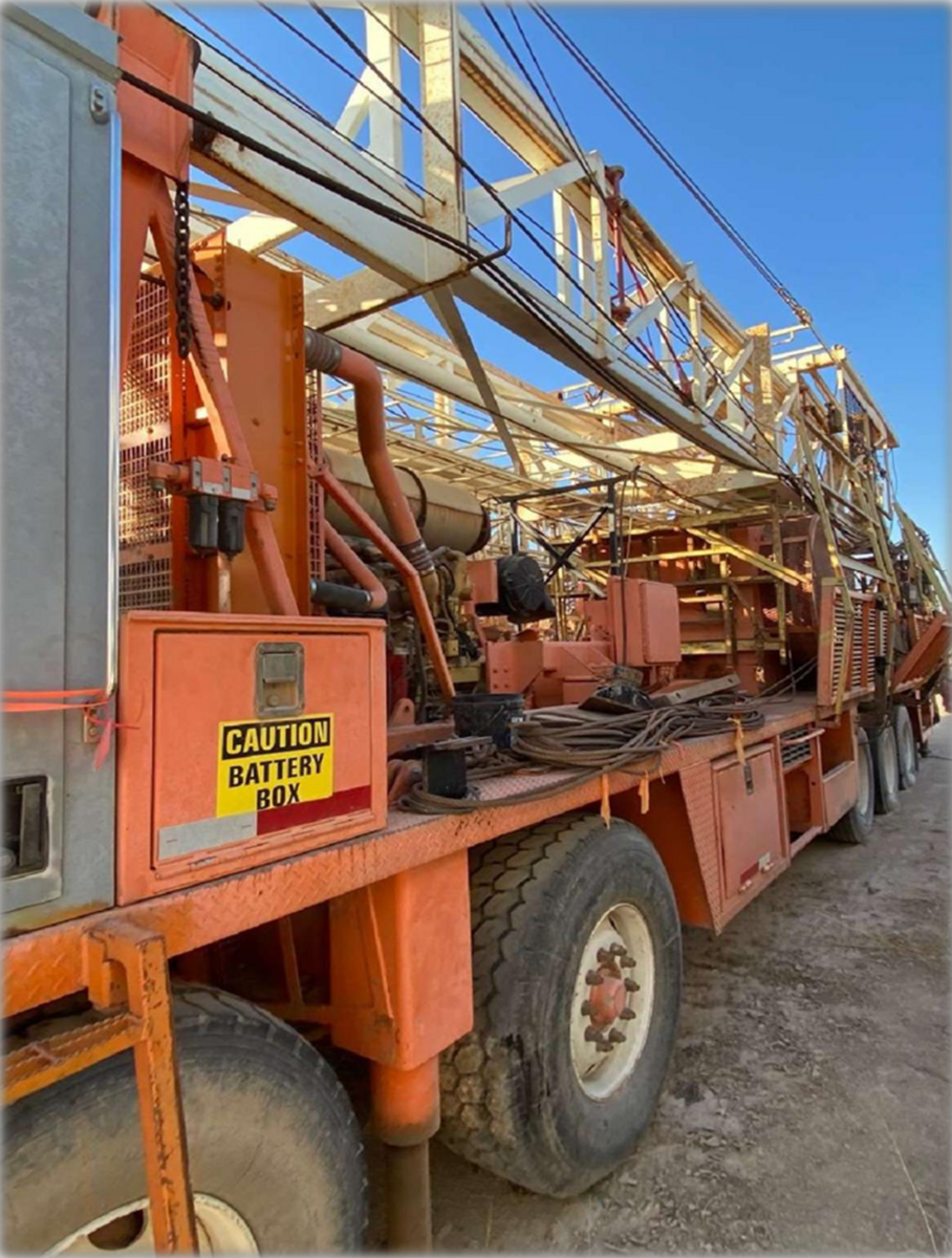 3705-550-hp-taylor-workover-rig_1