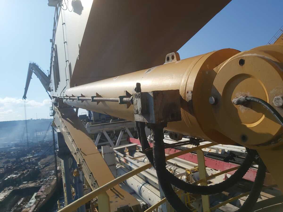 3715-85t-knuckle-boom-crane-nov-oc3932kce_6