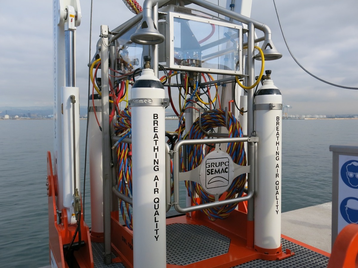 3667-complete-working-wet-bell-diving-system_10