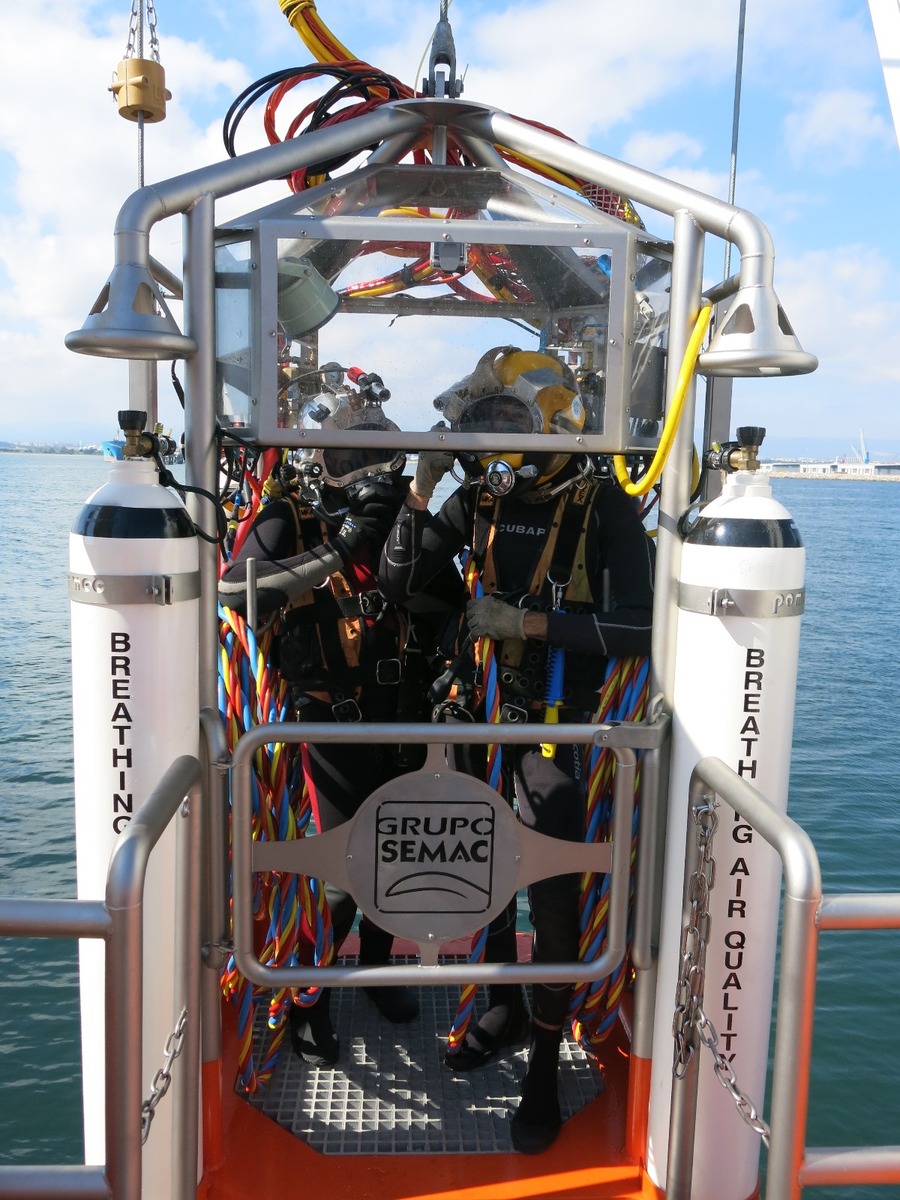 3667-complete-working-wet-bell-diving-system_5