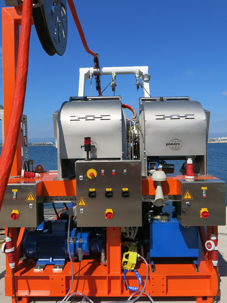 3667-complete-working-wet-bell-diving-system_3