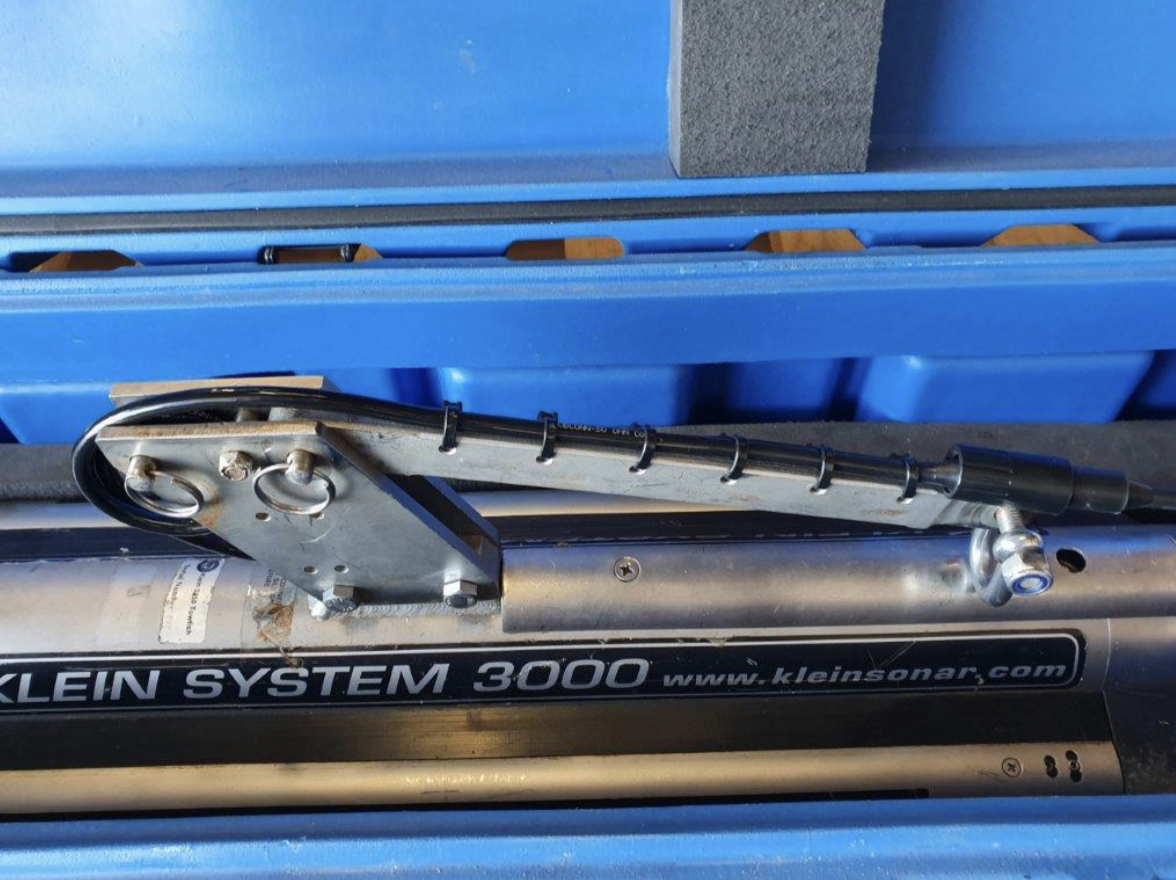 3731-klein-system-3000-side-scan-sonar_9