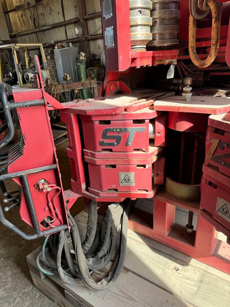 3787-nov-st120-iron-roughneck_13