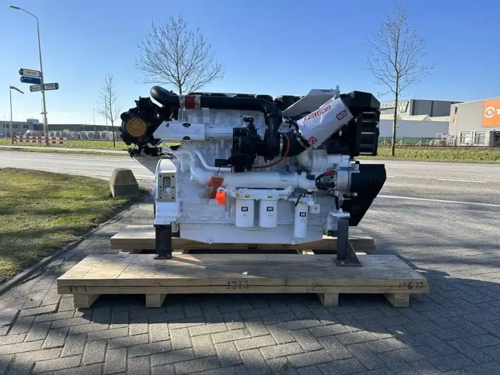 3854-unused-caterpillar-c18-marine-engine_1