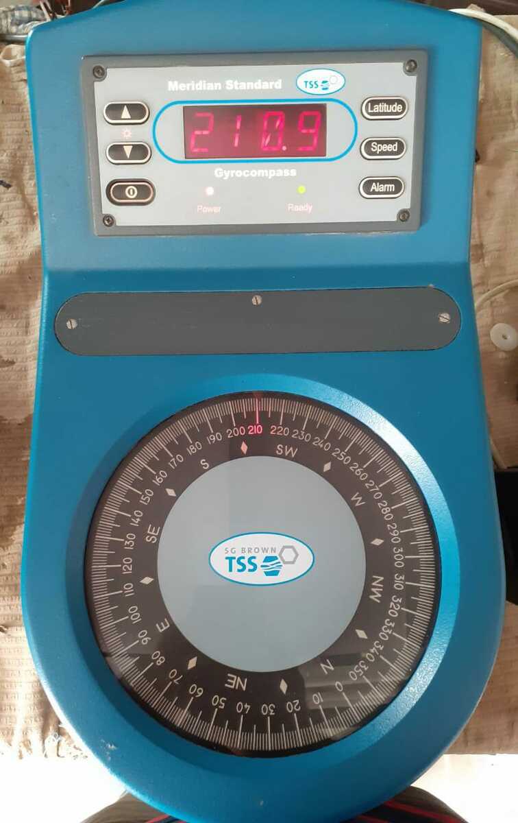 3861-merdian-gyrocompass-teledyne-tss_3
