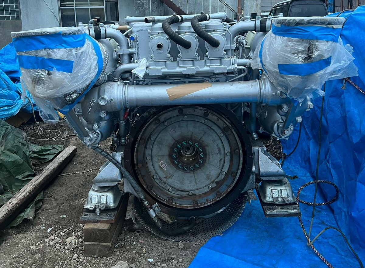 3862-mtu-16v2000-c-w-nico-gearbox_9