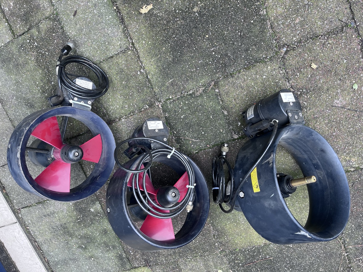 3846-saab-seaeye-sm-7-thrusters_1