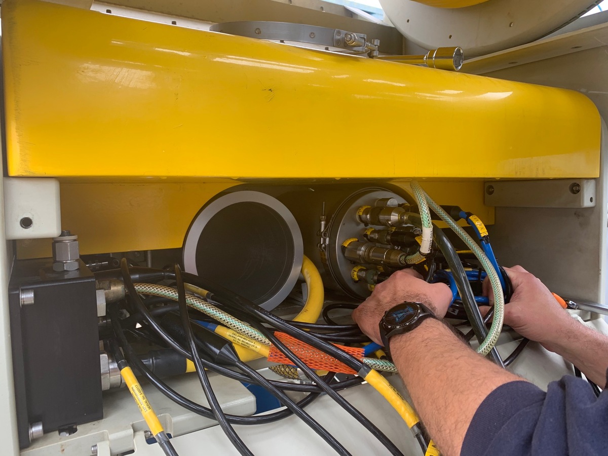 3888-super-mohawk-rov-system-low-hours_9