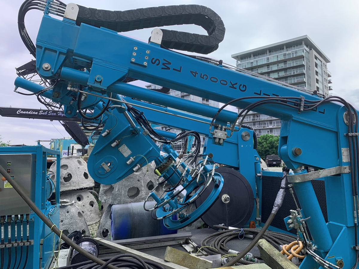 3888-super-mohawk-rov-system-low-hours_5