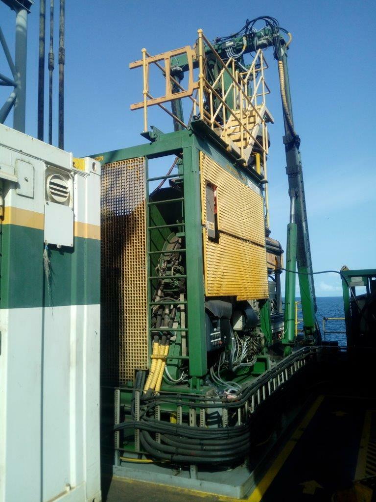 3933-150hp-work-class-rov_4