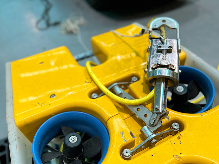 3870-rov-running-latch-and-bullet_2