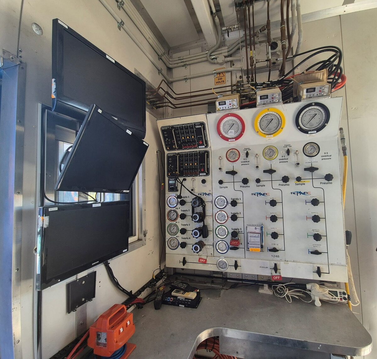 4059-air-nitrox-dive-spread_1