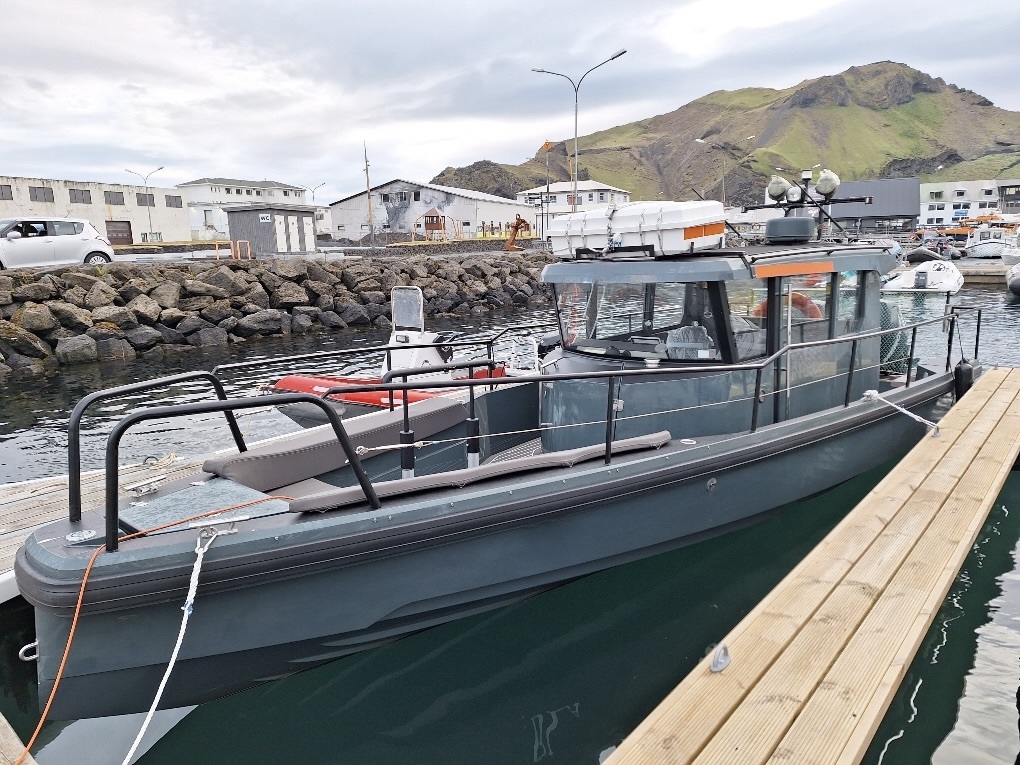 4060-axopar-28-cabin-boat_3