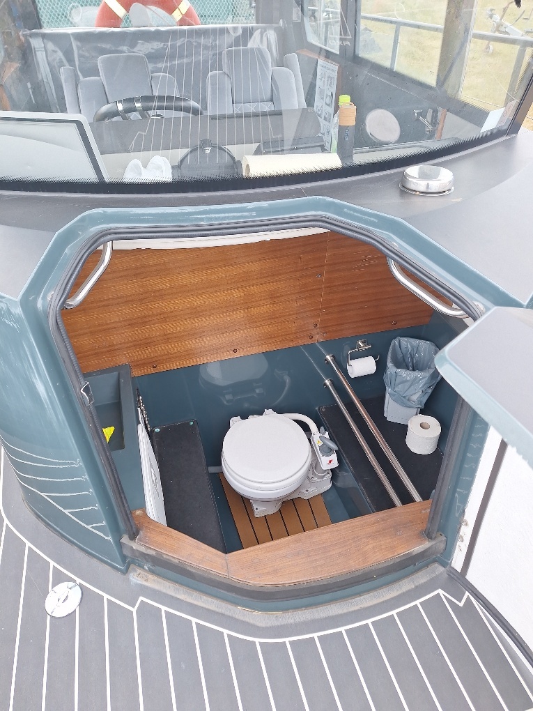 4060-axopar-28-cabin-boat_6