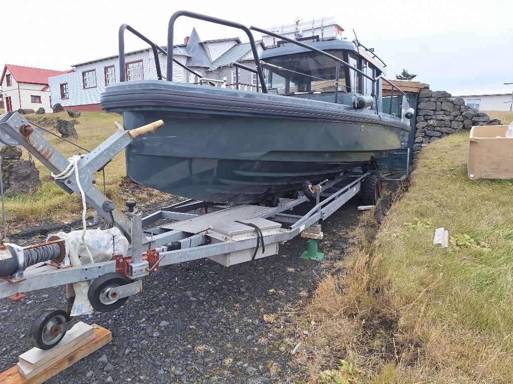 4060-axopar-28-cabin-boat_7