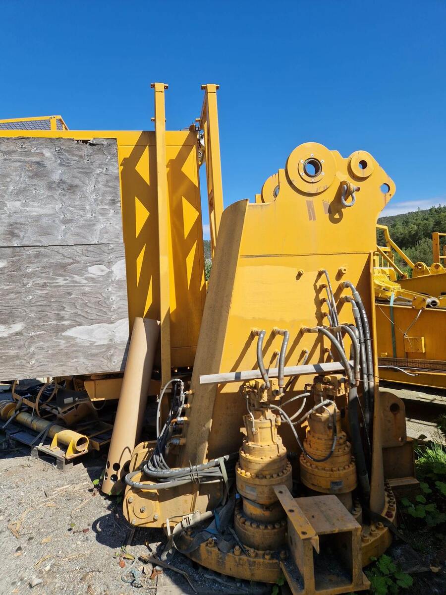 4127-palfinger-offshore-pedestal-cranes_10