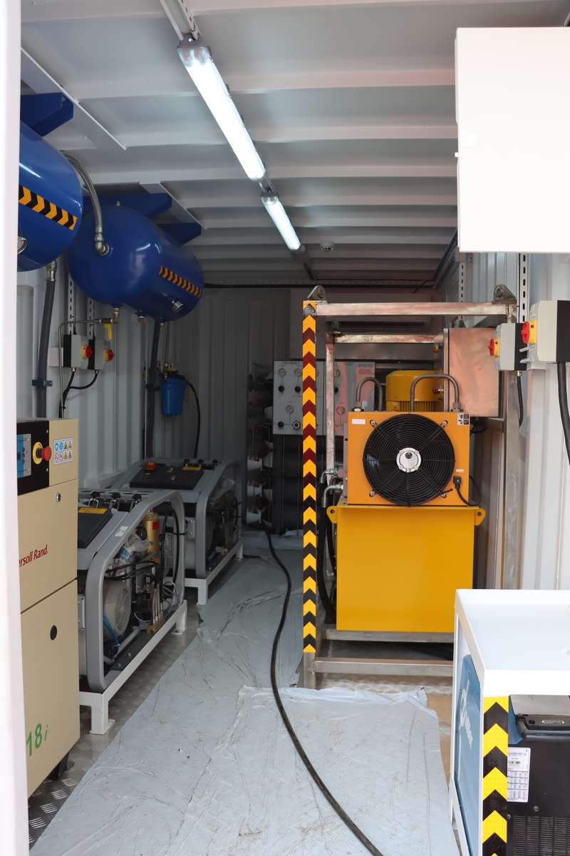 4169-machinery-container_1