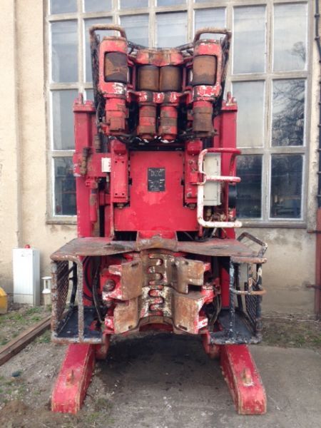 4172-nov-ar3200-iron-roughneck_1