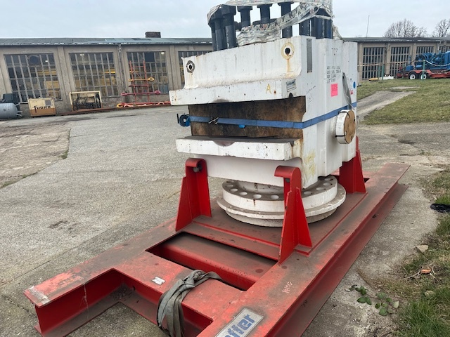 4174-nov-nxt-18-3-4-15k-psi-single-bop_1