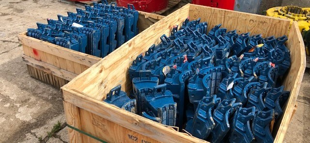 4175-varco-14-500-ton-spider-elevator_2