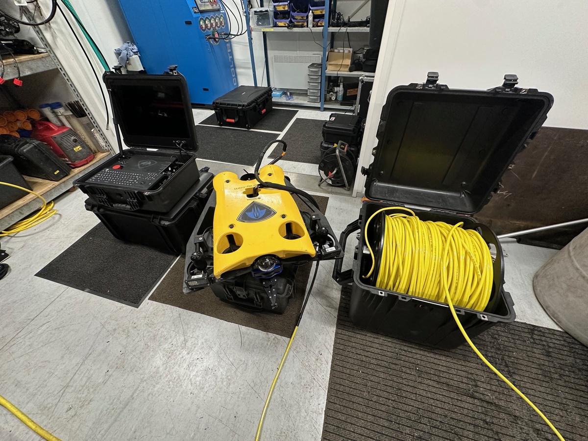 4183-2023-videoray-defender-rov_1