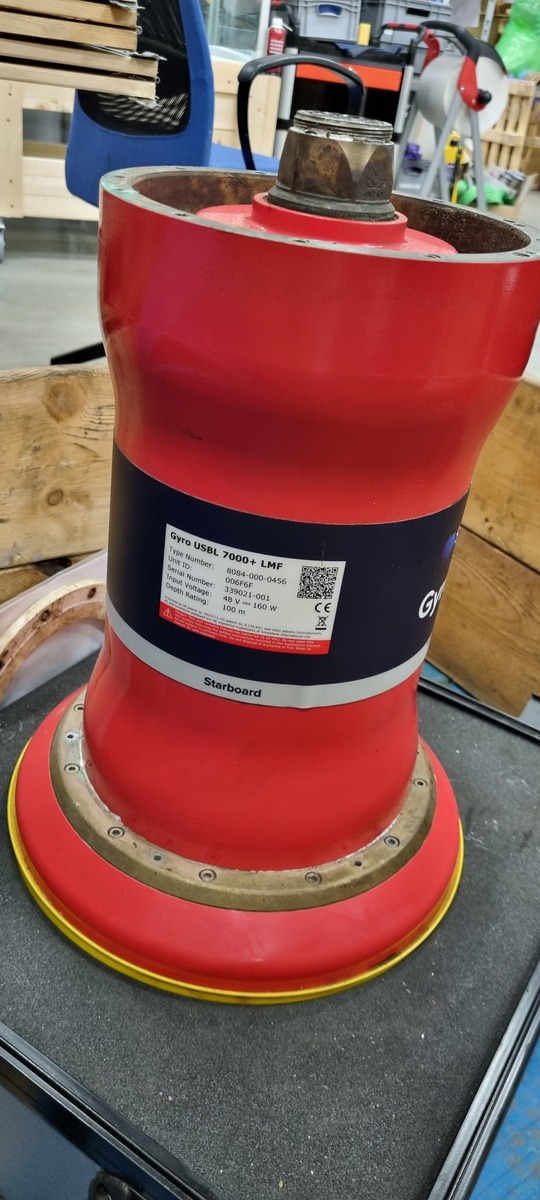 4232-lmf-mf-gyro-usbl7000-systems_1