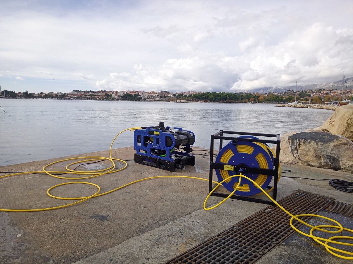 4212-d200-mini-rov_1