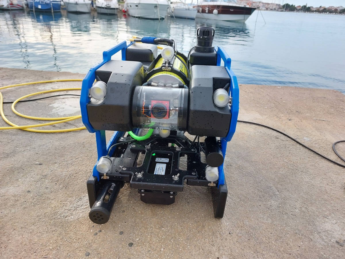 4212-d200-mini-rov_2