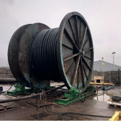 300T Conventional Crane Under Roller