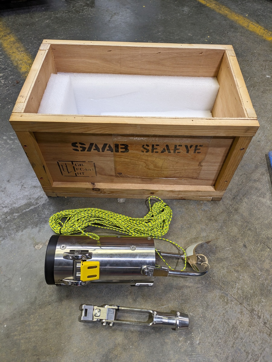 4306-saab-seaeye-falcon-lock-and-latch-system_1