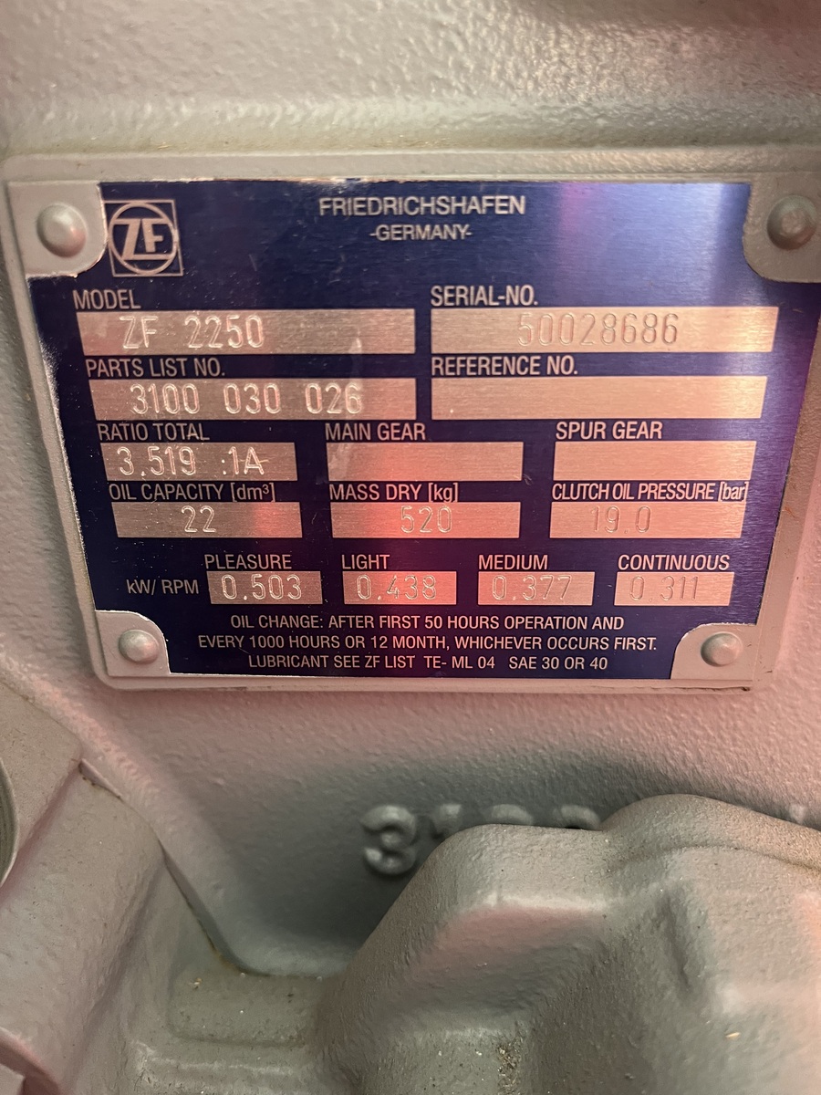 4313-zf-2250-marine-gearbox_2