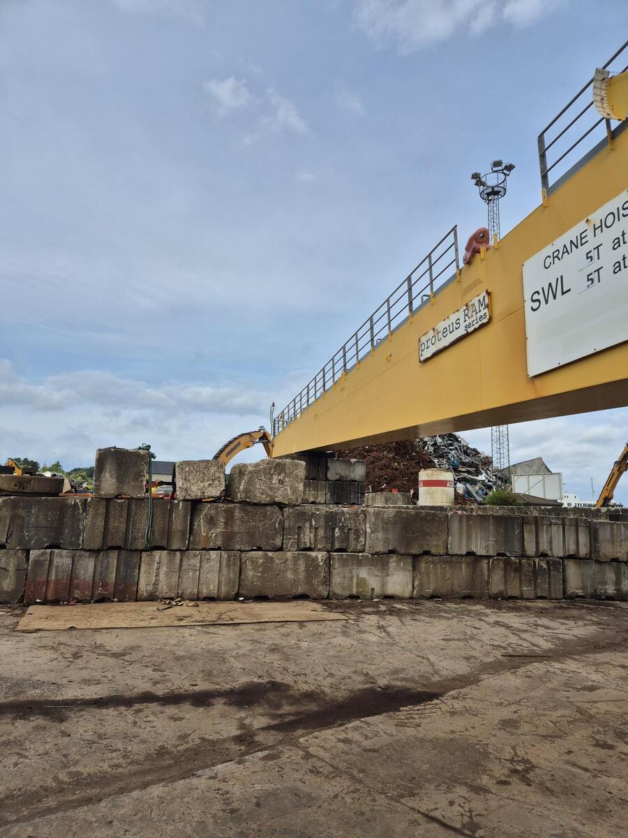 4321-45t-hydralift-pedestal-crane_4
