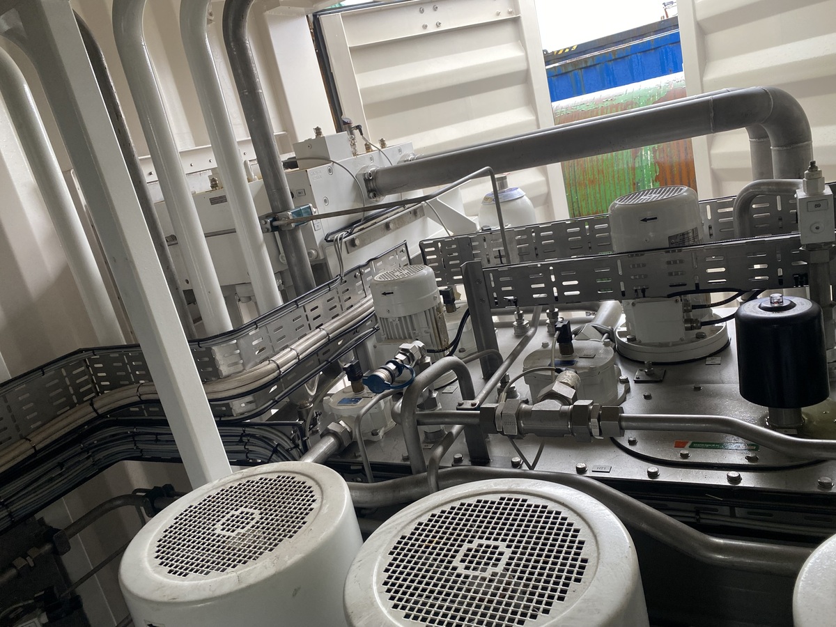 4327-denith-winch-hpu-container_11