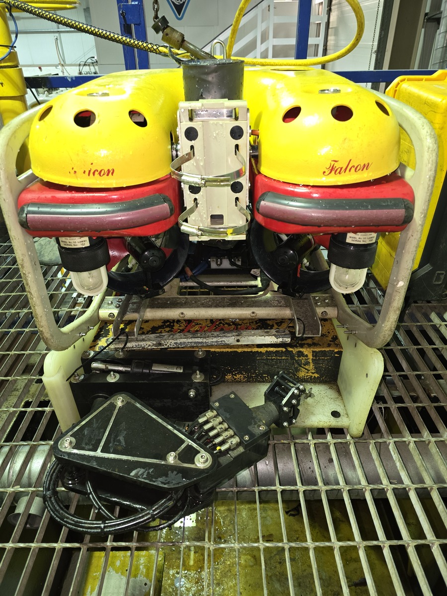 4333-seaeye-falcon-rov-system_1