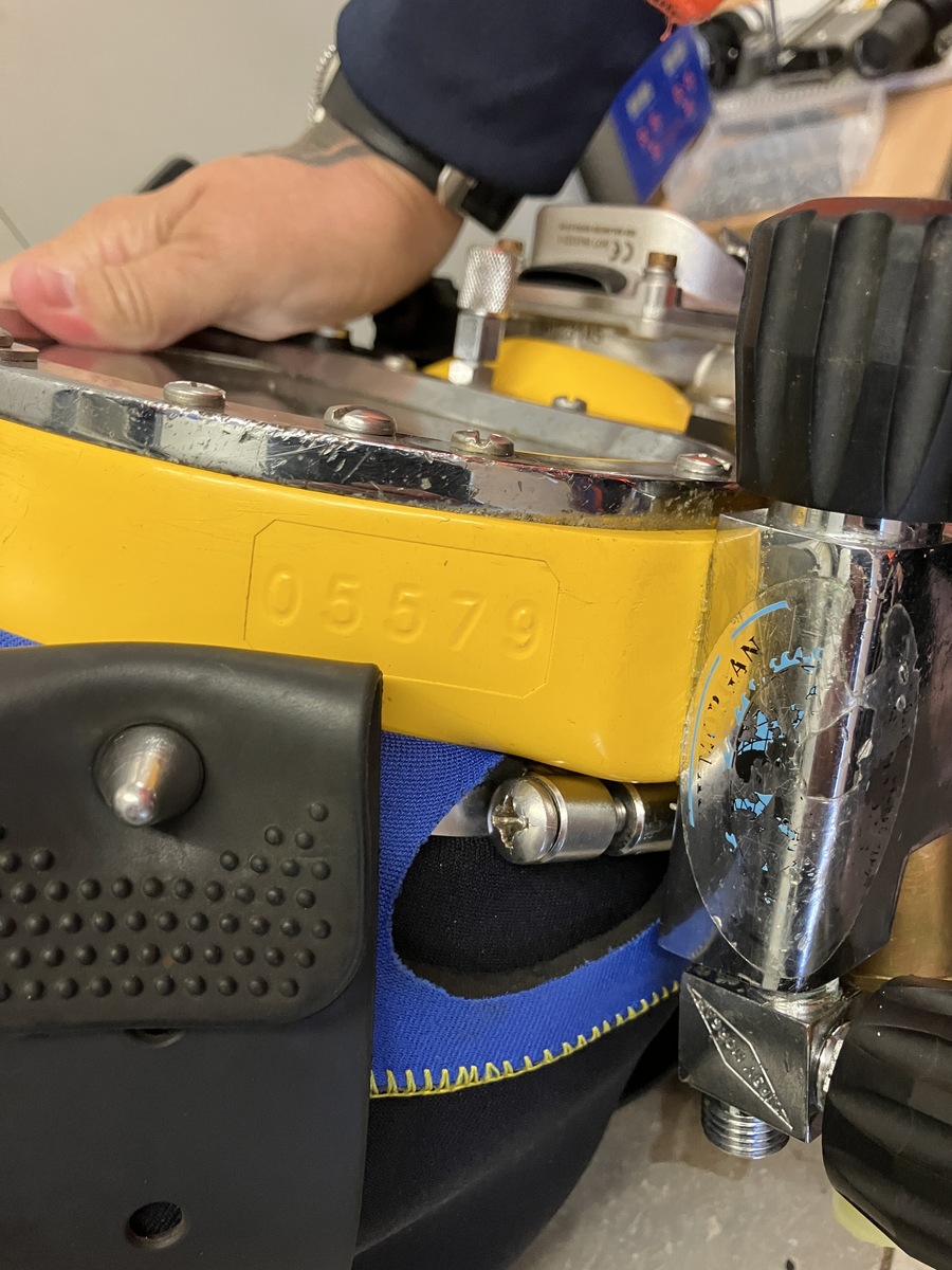 4342-2-off-kirby-morgan-band-masks_5