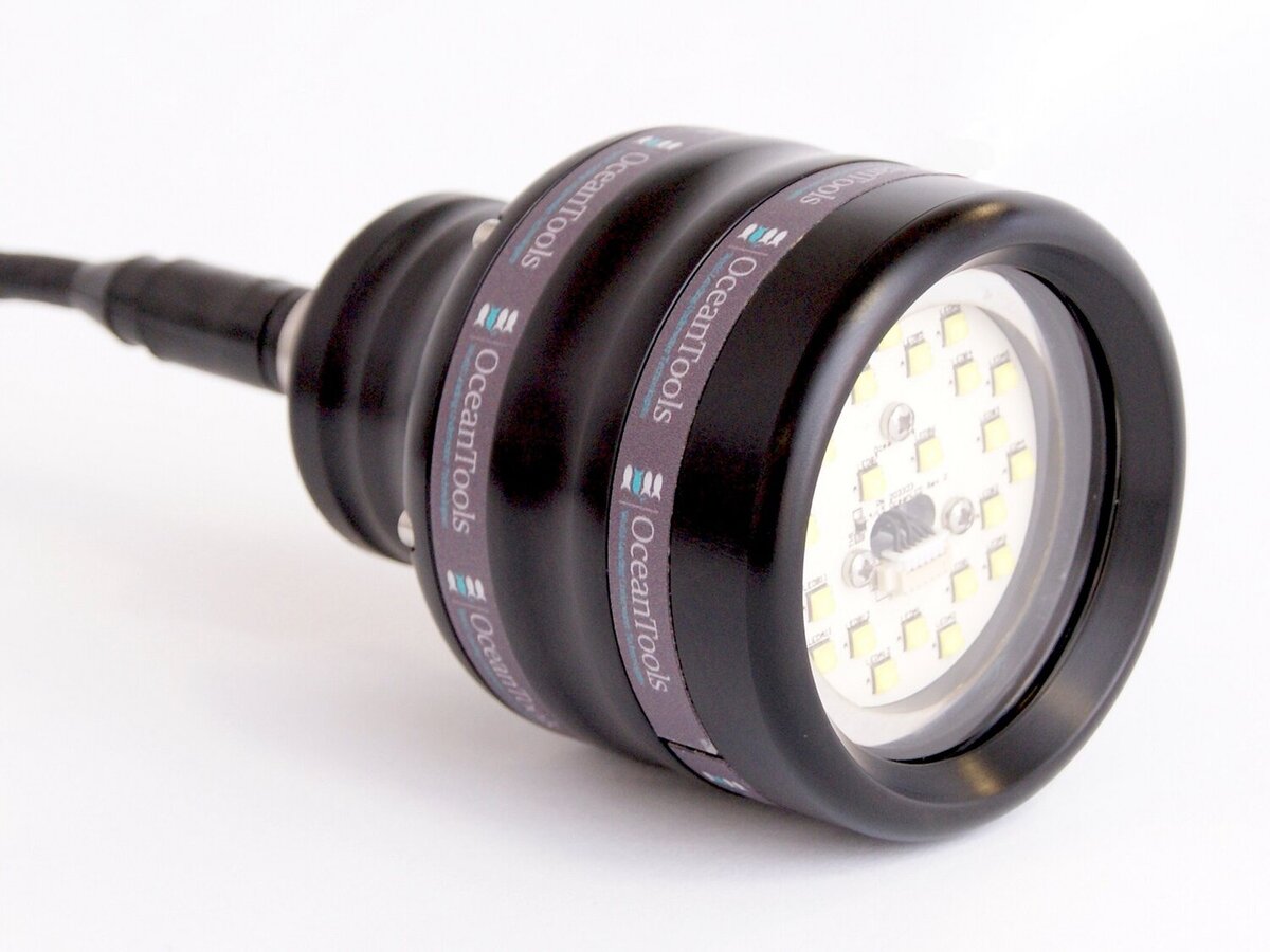 4372-oceantools-l5-subsea-light-8000m-24v_1