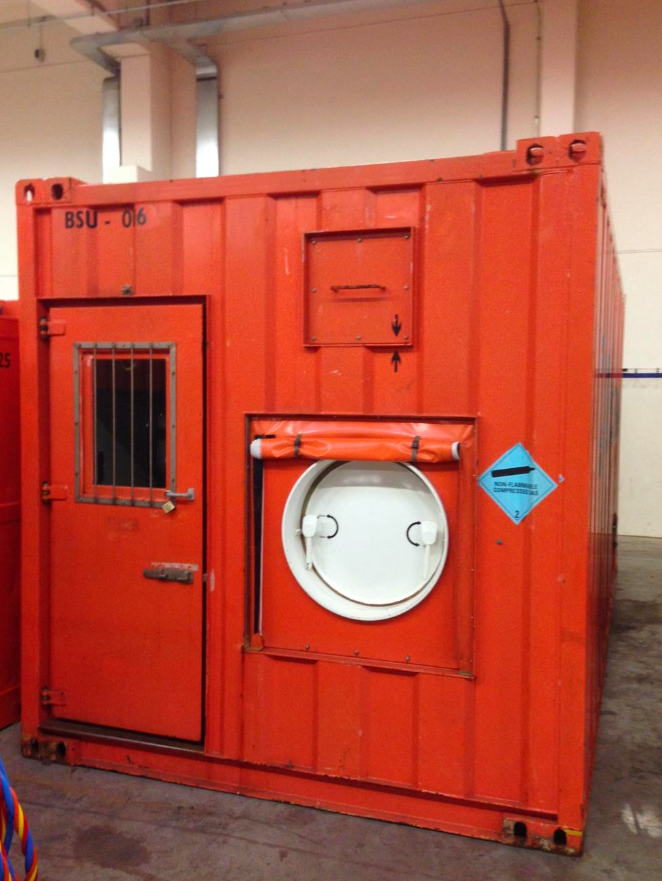 4426-20ft-containerised-decompression-chamber_9