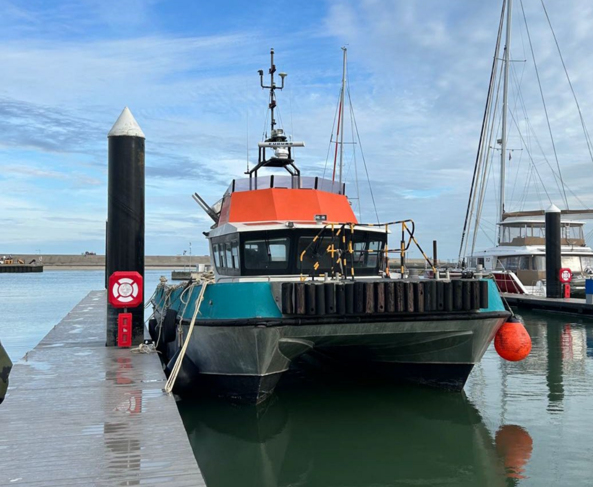 4434-crew-transfer-diving-support-vessel_1