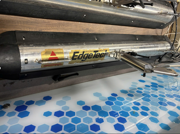 4552-edgetech-4200-sp-side-scan-sonar-system_1