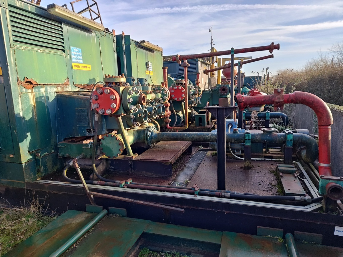 4604-2x-ideco-t1000-triplex-pumps_4